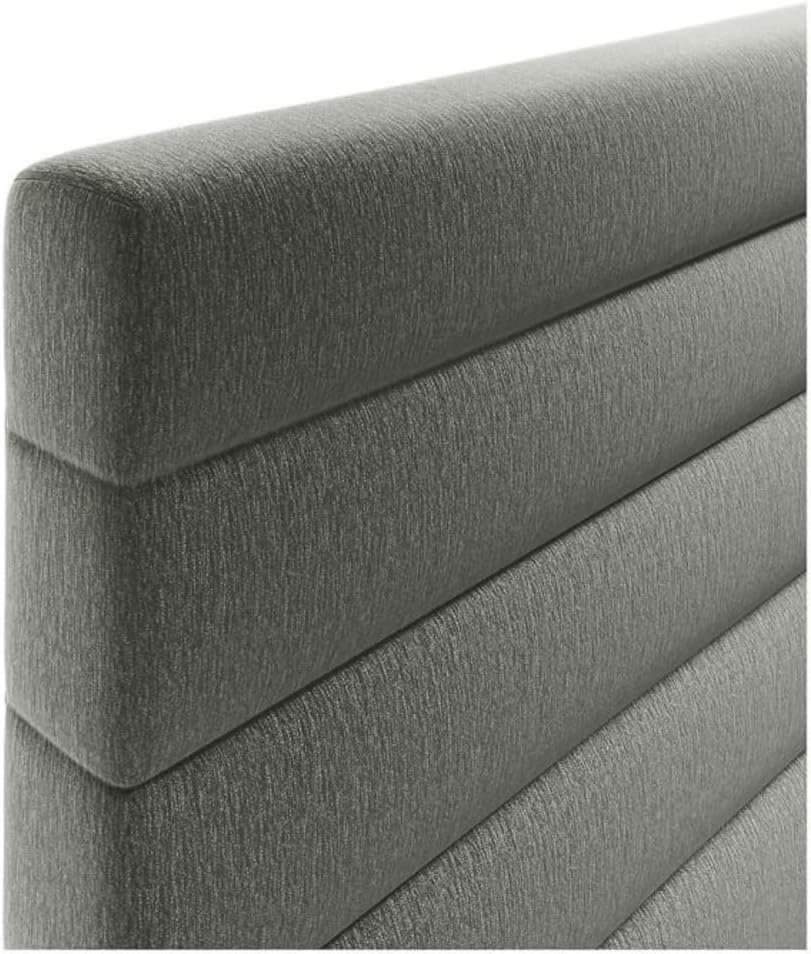 Royale Premium Tufted Bed - Customizable Design for UAE Bedrooms - Image 3