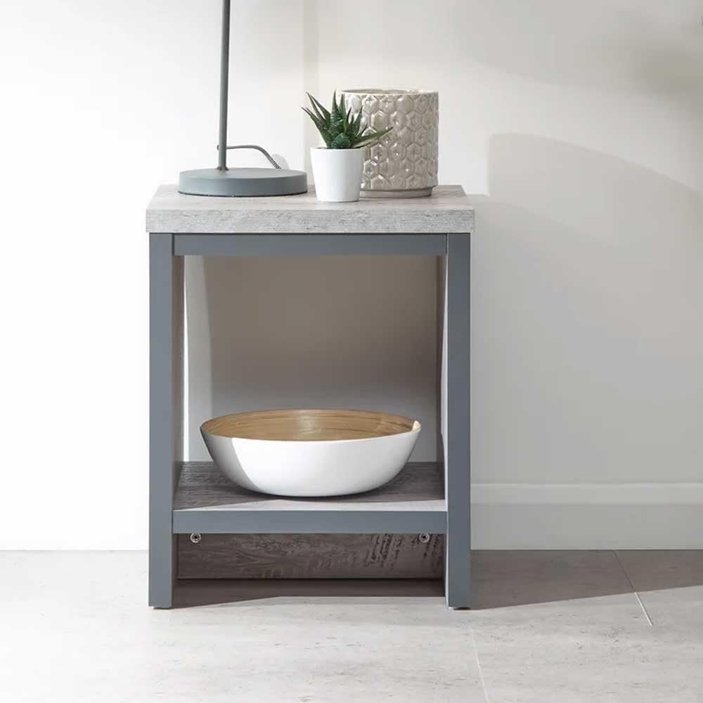 Gilcrease Simple Console Table - Compact End Table for Bedside or Sofa, Stylish & Functional Design - Image 3