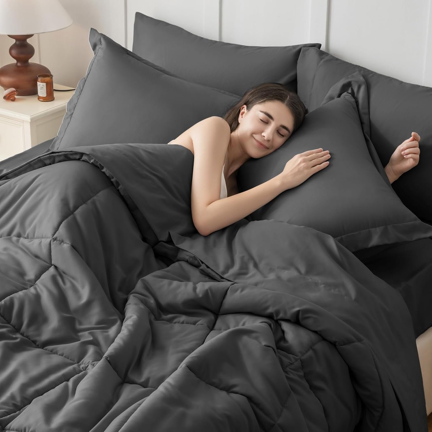KUSTOMDECO Down Alternative 7pcs Comforter Set Gray – Ultra Soft Microfiber Duvet with 250GSM Filling – Queen Size 220x240 cm – Lightweight, Breathable & Hypoallergenic Bedding for All Seasons - Image 7