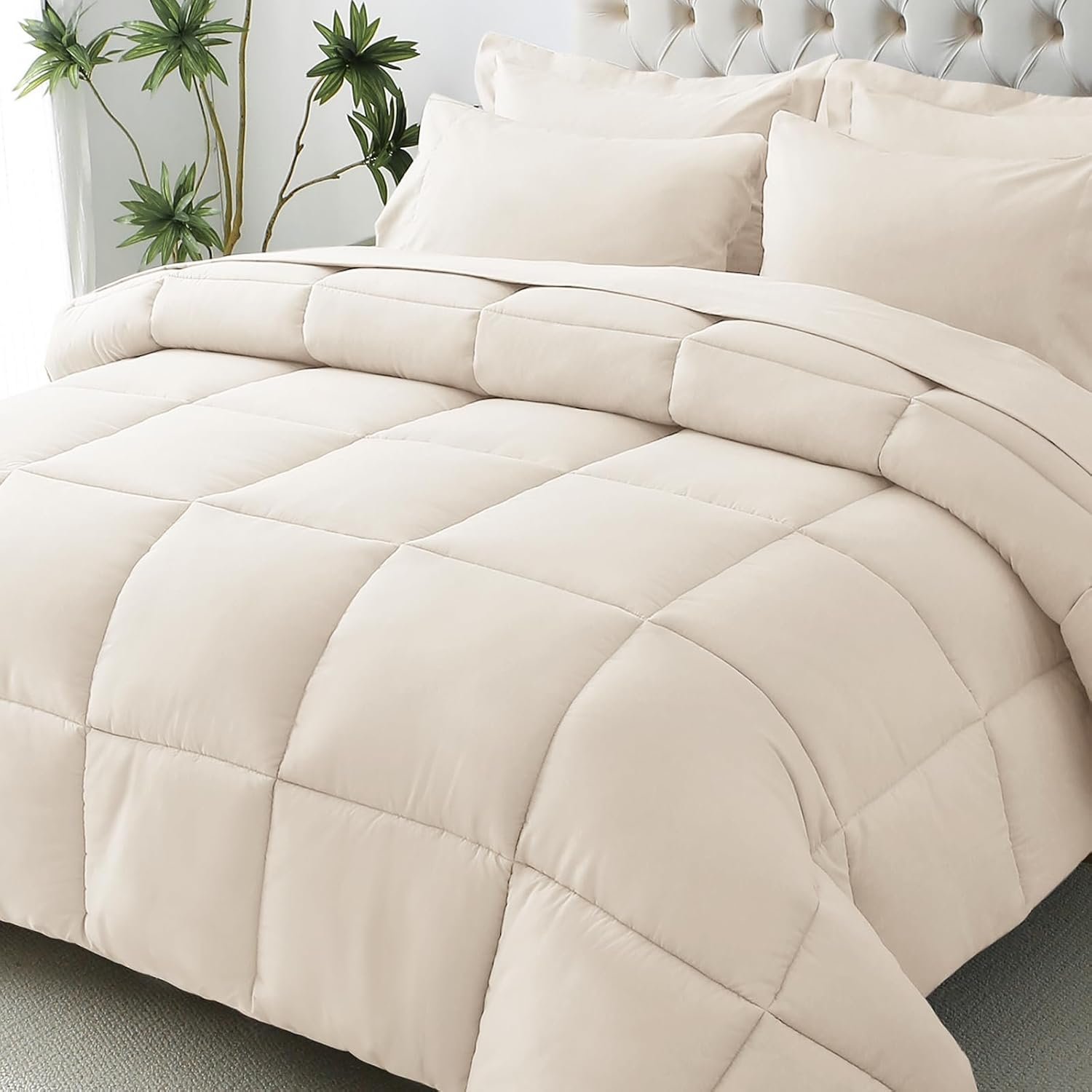 KUSTOMDECO Down Alternative 7pcs Comforter Set Gray – Ultra Soft Microfiber Duvet with 250GSM Filling – Queen Size 220x240 cm – Lightweight, Breathable & Hypoallergenic Bedding for All Seasons - Image 24